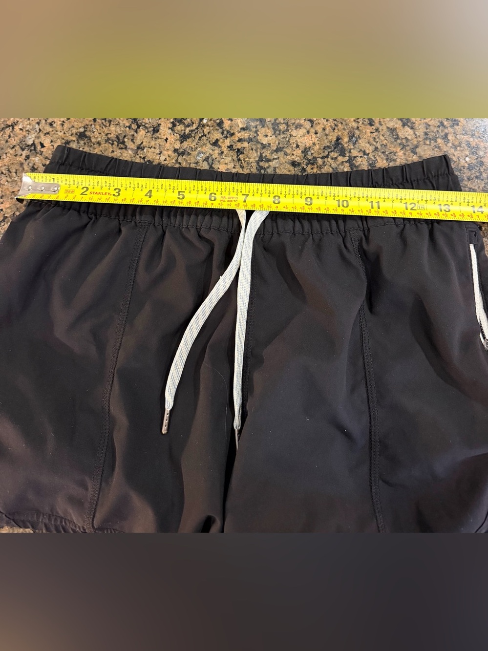 Vuori Clementine Shorts 2.0 Women’s Small Black Running - Picture 5 of 6